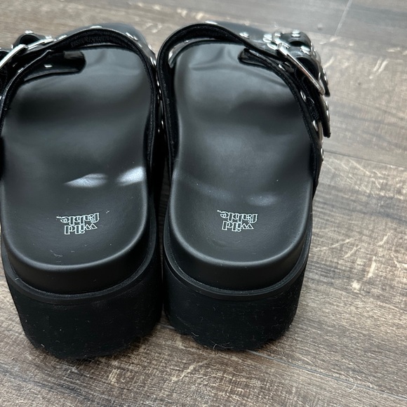 Wild Fable Black Sandals with Silver Accents adjustable studs grommets - Picture 3 of 5